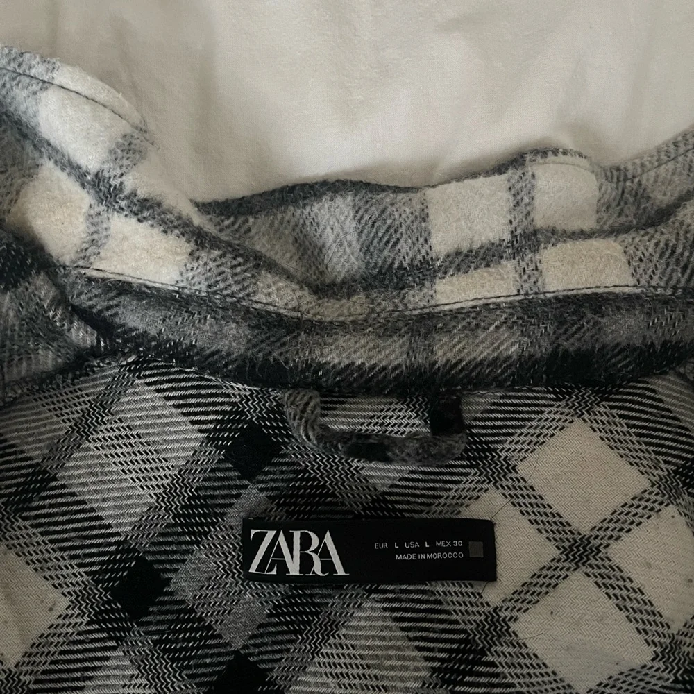 Zara jacket - Picture 4 of 5